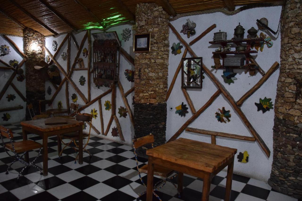 Hotel Leonor Beni Chiker Luaran gambar
