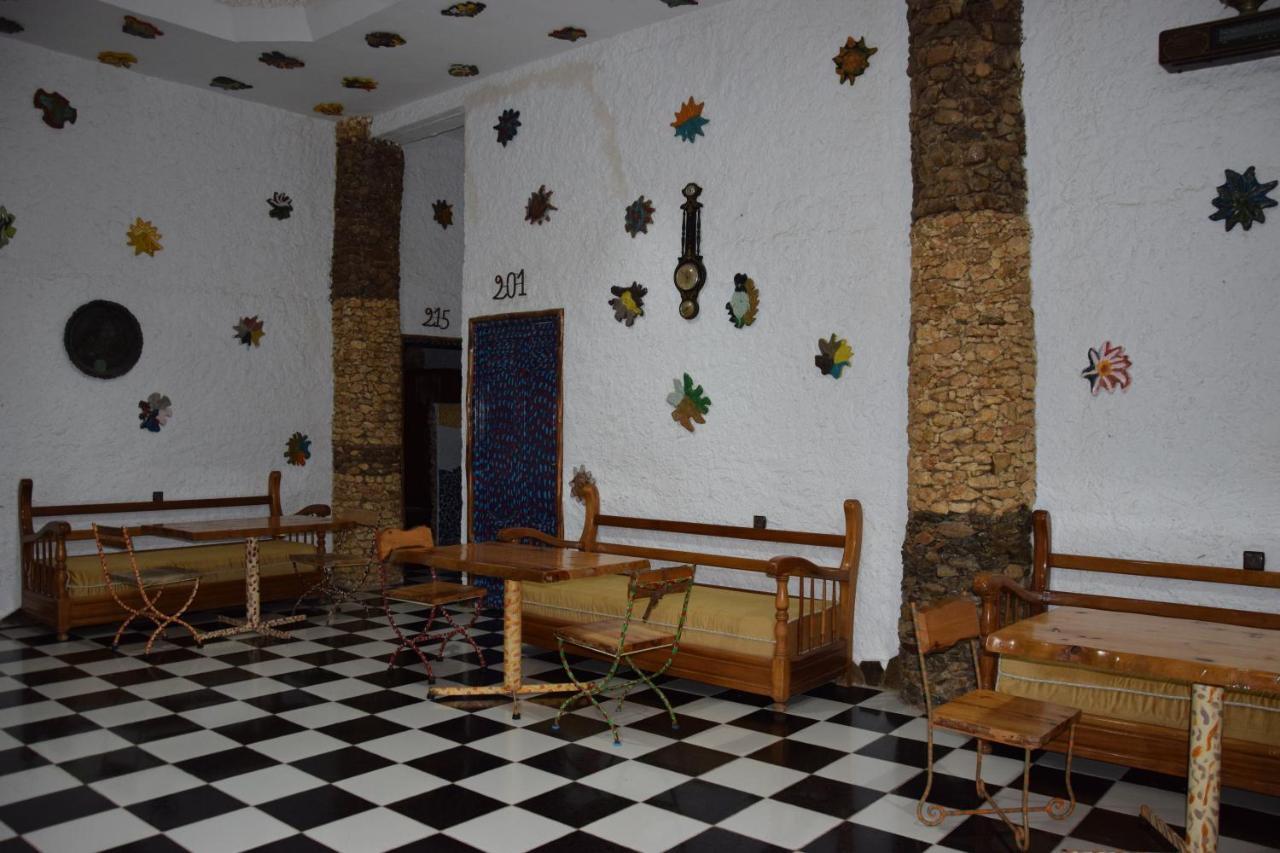 Hotel Leonor Beni Chiker Luaran gambar